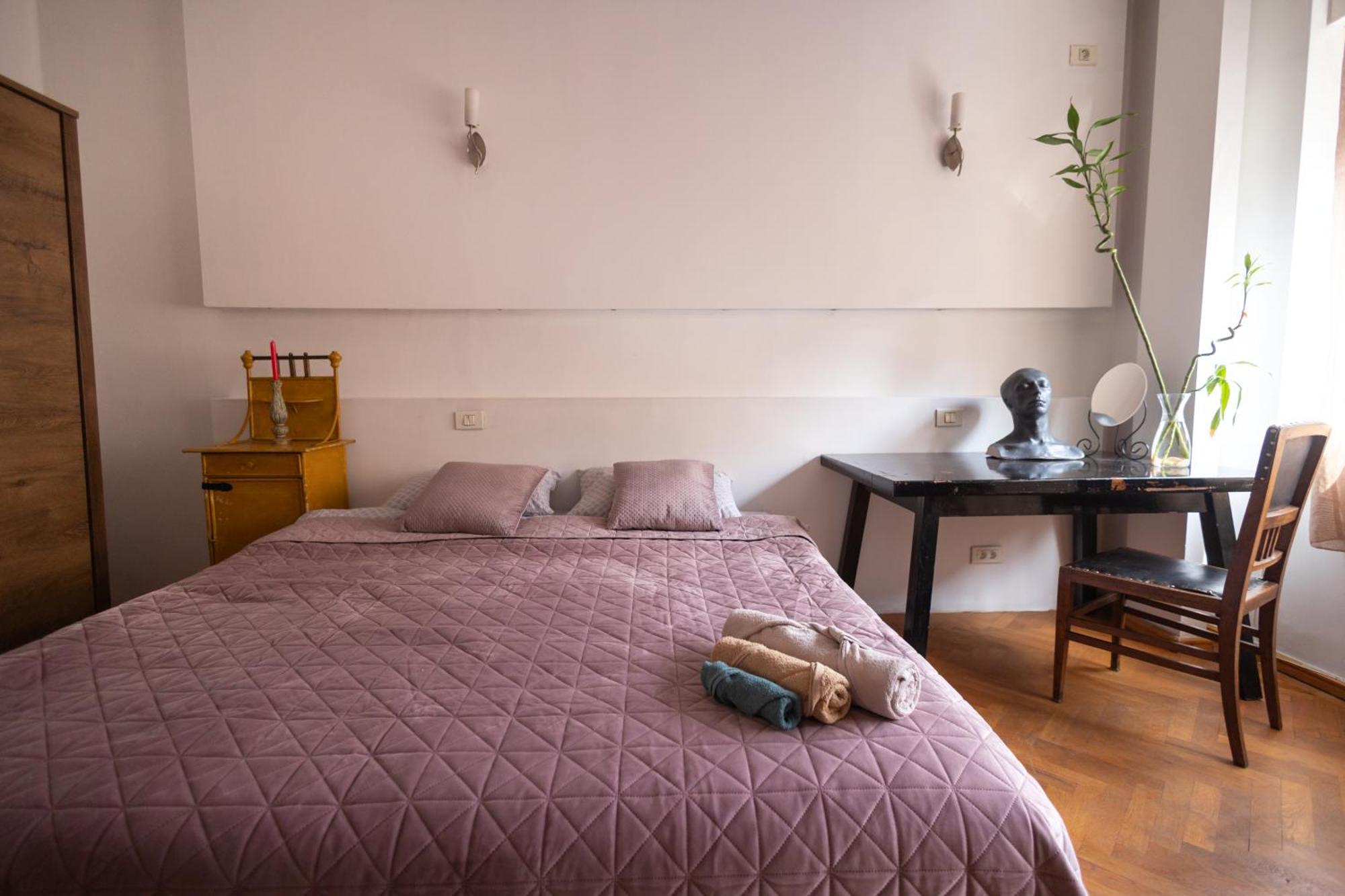 Shared Retro Vintage Luxury Apartment Bucharest Luaran gambar