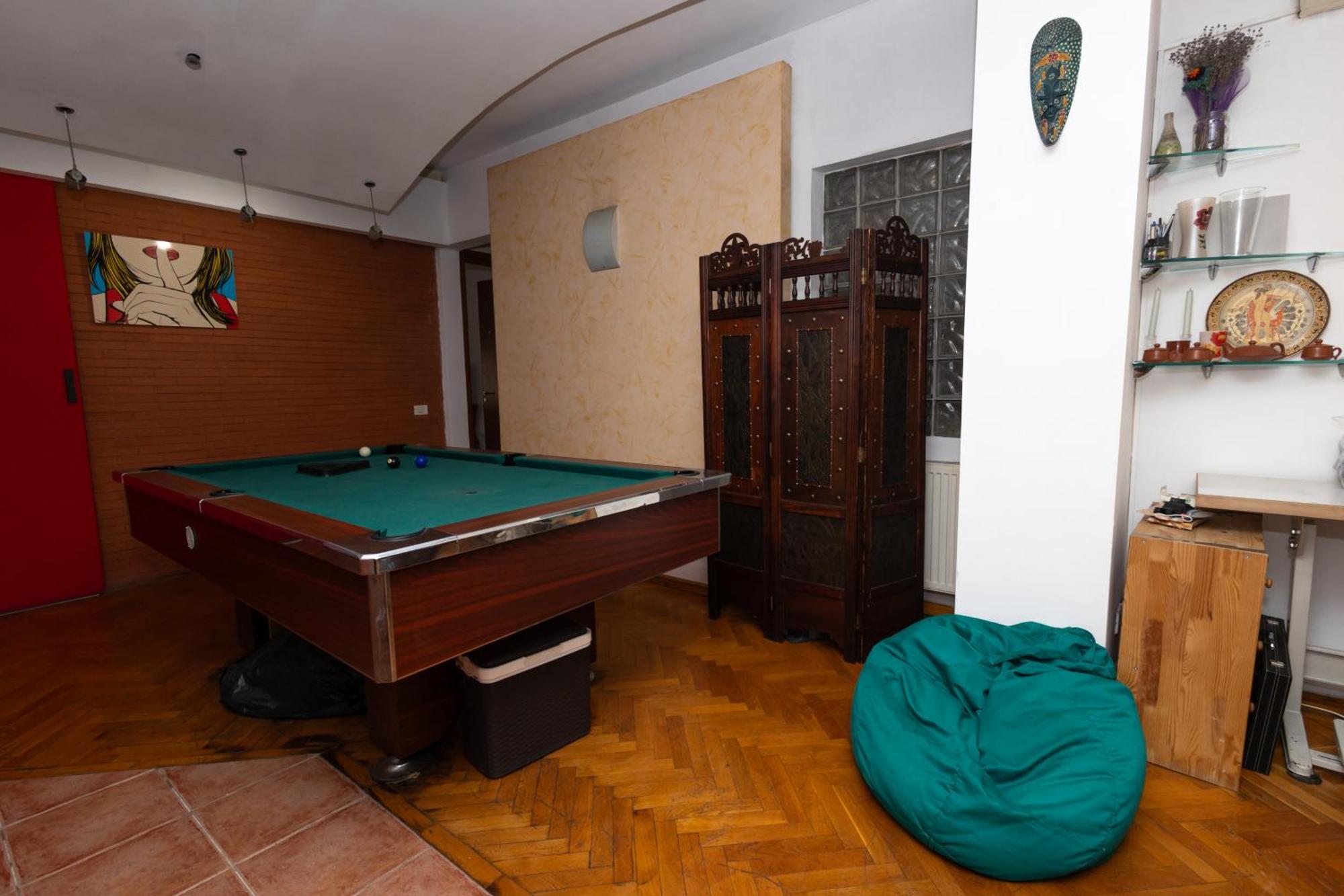 Shared Retro Vintage Luxury Apartment Bucharest Luaran gambar