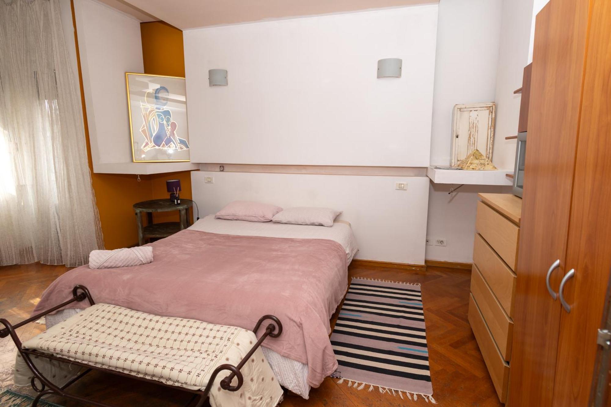 Shared Retro Vintage Luxury Apartment Bucharest Luaran gambar