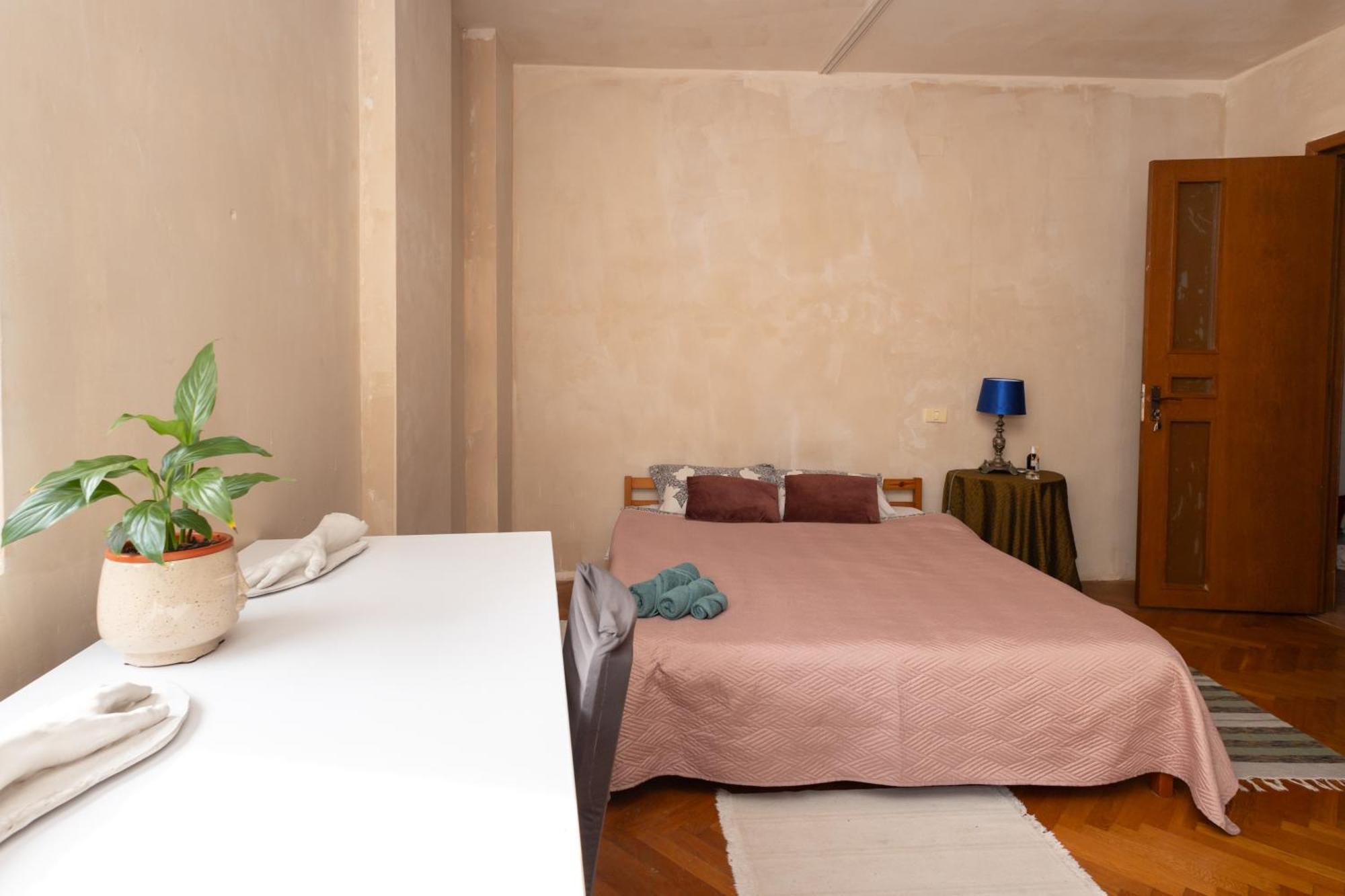 Shared Retro Vintage Luxury Apartment Bucharest Luaran gambar